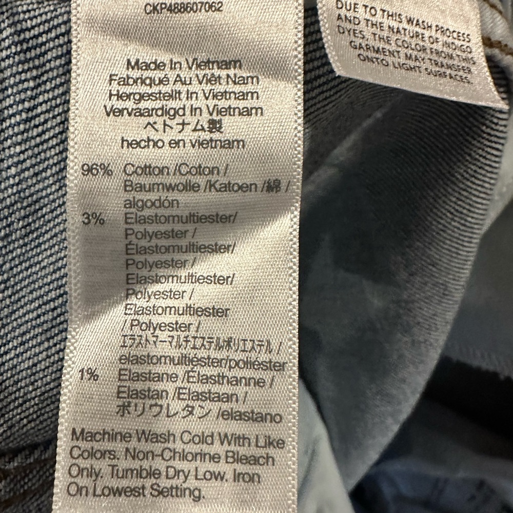 Madewell Women's Straight Leg Jeans in Blue - Picture 6 of 6